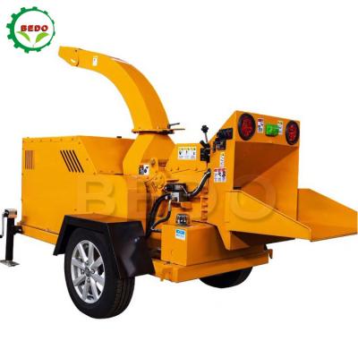 China Motor diesel de madera autoalimentador de la máquina 40Hp del burilador hidráulico para la rama de árbol en venta