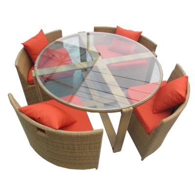 China Outdoor Dining Round Glass Rattan Table Fiberglass Durable / Waterproof Garden Furniture And Chair Set 4 Seater Furniture for sale