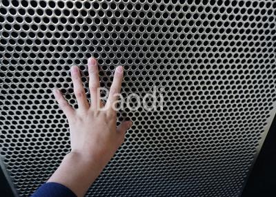 China Decorative Stainless Steel Perforated Steel Sheet Screen With Round Holes for sale