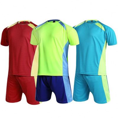 China Comfortable Breathe Free In Stock 100% Polyester Mens Soccer Tracksuit Wear With Big Discount for sale