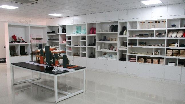 Verified China supplier - Shenzhen Weiyuanpeng Jewelry  Packaging Display Co., Ltd.