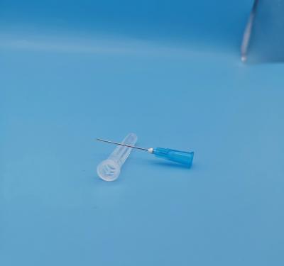 China Beschikbare Diepe Blauwe Steriele 23g-Injectienaald met 0.6mm uit Diameter Te koop