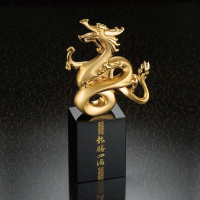 China China Custom Antique Gift Pen Holder Logo Gift Box Business Gold Plated Trophy Metal and Crystal Trophy Zinc Alloy Wooden for sale