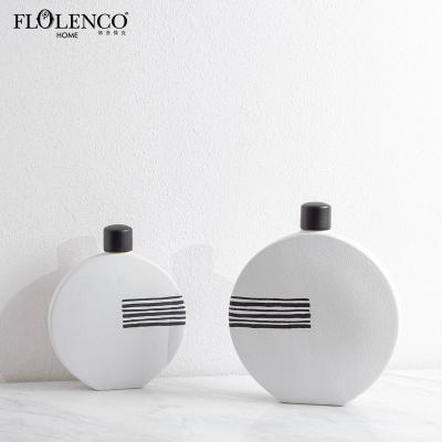 China High Quality White Ceramic Living Room Luxury Home Decoration Decor Vase Bottle Vases Decorative Items Ceramic Jar for sale