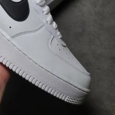 China AF1 Mens Womens Womens Running Shoes Hot Leather Air One 1 Flat Skateboarding Shoes High Triple Low Top White Sports Sneakers for sale