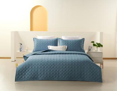 China 100% Cotton Blue Quilt Set Solid King Size Comforter Set Breathable for sale