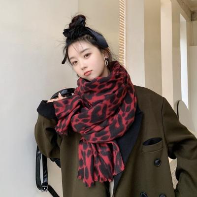 China Clothing Decoration Women Fashion Tassels Shawl Wrap Cashmere Colors Christmas Leopard Print Opposite Scarf Classic Checked Opposite Scarf for sale