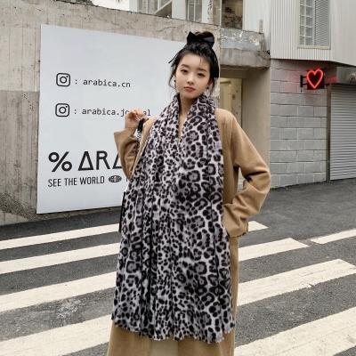 China Clothing Decoration Women Fashion Tassels Shawl Wrap Cashmere Colors Christmas Leopard Print Opposite Scarf Classic Checked Opposite Scarf for sale