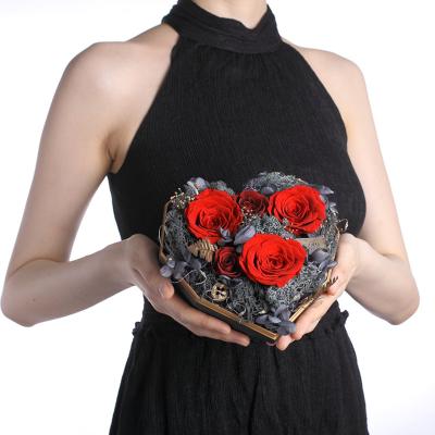 China Quality Professional Home Popular Product Making Decoration Immortality Heart Shaped Flower Seeking Wedding Box for sale