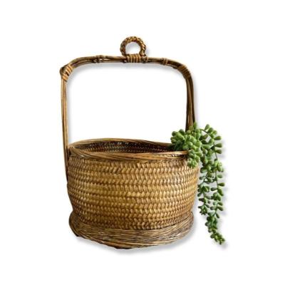 China Europe Vintage Brown Natural Rattan and Bamboo Reed Arch Handle Woven Basket for sale