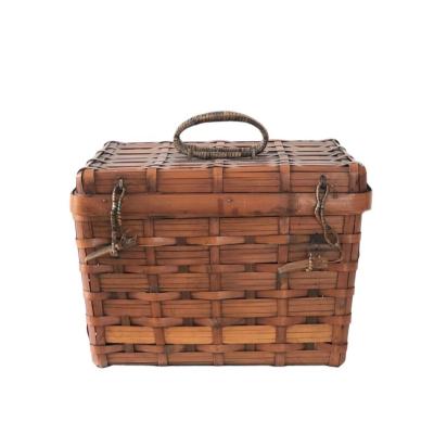 China Europe Vintage Wicker Basket With Lid Boho Basket Herb Flower Basket Round Country Style French Farmhouse for sale