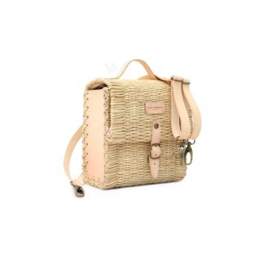 China Natural Handmade Designer Bag Tote Bag China Straw Basket Wicker Beach French Handwoven Rattan Backpack Bag for sale