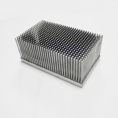 Κίνα F00461 σφυρηλατημένο κρύο αργίλιο Heatsink, τεράστιο αποφευγμένο επιφάνεια πτερύγιο Heatsink προς πώληση