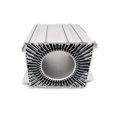 China Vierkante roestvrije Aluminiumuitdrijving Heatsink met het Anodiseren van Flexibele Aard Te koop