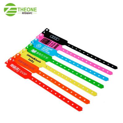 China Waterproof / China Manufacturer Custom Active Printing RFID Event PVC Vinyl Waterproof Hospital Patient ID Wristband for sale