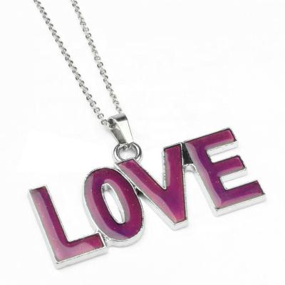 China Vintage Fancy Temperature Change Color Mood Pendant Necklace Magic Variable Color Love Necklace for sale