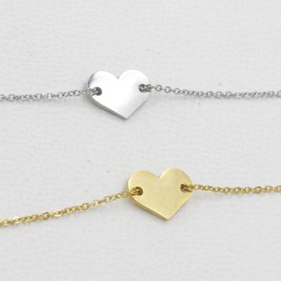 China Beautiful FASHIONABLE Stainless Steel Double-hole Heart Chocker Necklace Personalized Pvd Pendant Plating Charm Necklace 16