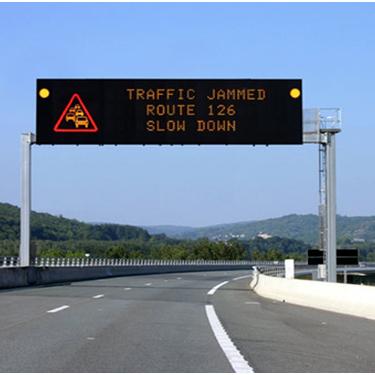 China Optraffic LED Display Screen Solar Powered Outdoor Traffic RoadBoards VariableMessageSigns for sale