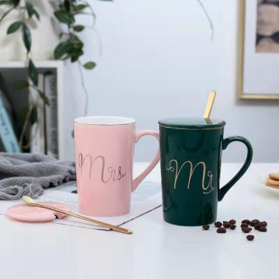 China Creative mug stocked ceramic mug with spoon cover couple beverage cup coffee tea mugs ceramic porcelain for sale