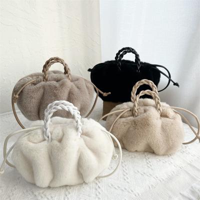 China Low MOQ Autumn Winter Handmade Rope Plush High Quality Round Fashion Pumpkin Shoulder Bag Purse Handbag For Women for sale