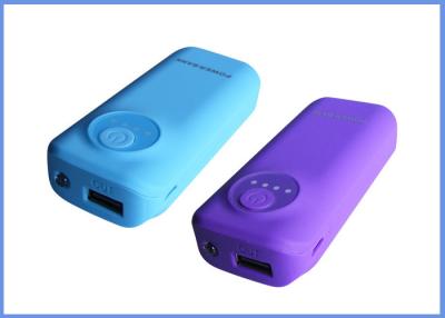 China Rubber compact portable lightning power bank 5600mAh emergency power backup 5V ,1A for sale