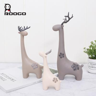 China China Roogo Resin Deer Family Figures Home Decoration Gifts for sale