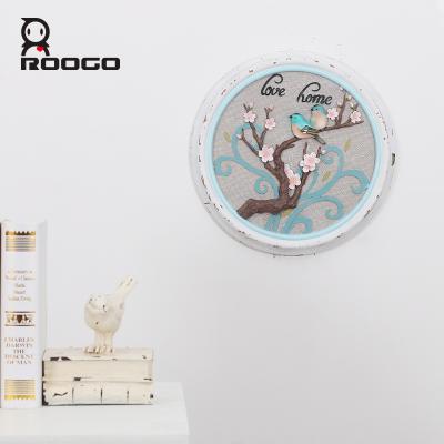 China ROOGO Multifunctional Resin Craft Horse Hangings Decoration Wedding Gifts Online for sale