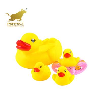 China Yellow Bath Toy Family Floating Rubber Mini Bath Toy Squeeze Duck Bath Set With Swim Ring for sale