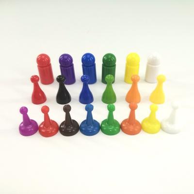 China Custom Plastic Board Game Pieces Figures Halma / Key Board Horn / Ball Shape Chess Set Pledges Pieces for sale