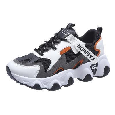 China Various good quality new design fashion trend affordable sneakers new wholesale sports and wear-resistant women shoes for sale