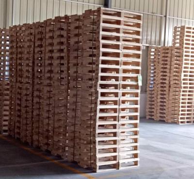 China Traditional warehouse storage logistics and transportation wooden pallet for sale