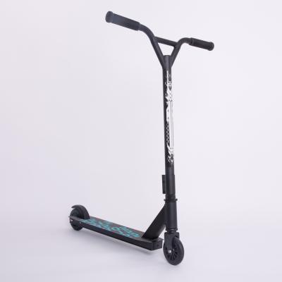 China Youth outdoor sport non-electric stunt scooter carry 100mm core PU plastic wheels for sale