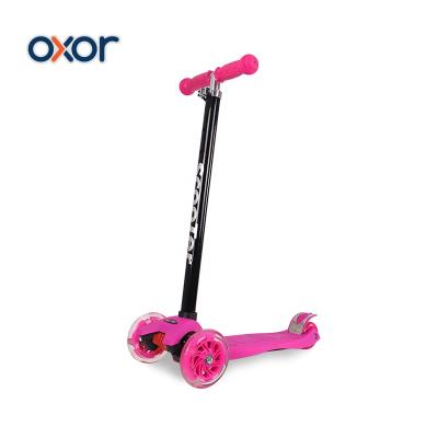 China PU Aluminum Adjustable Handlebar 3 Wheel Led Light Up Wheel Mini Kids Maxi Scooter for sale