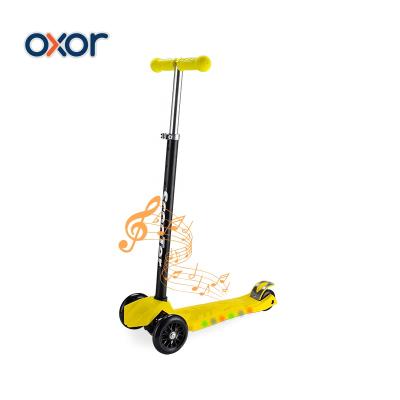 China LED With Music 3 Wheel Mini Adjustable Kick Scooter With LED Platform Scooter For Toddlers for sale