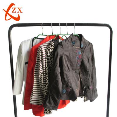 China Second-hand clothing second-hand summer clothing international vintage used clothes for sale