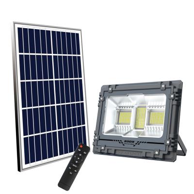 China High Quality Outdoor and Indoor Home Ip66 100W 200W 300W 400W 500W LED Waterproof Aluminum Solar Flood Light for sale