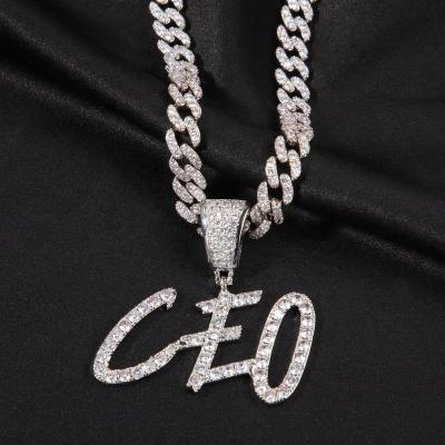 Cina New Hiphop Iced Out Custom Letter Necklace Chain Hip Hop Accessories Pendant Gold Plated Zirconia Jewelry Necklace Custom Name Necklace in vendita