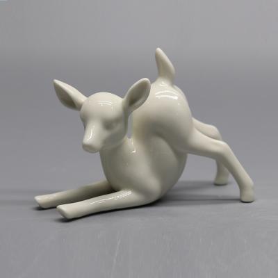 China Ceramic Art Sculpture Europe Handmade Deer Figurine For Home Decor for sale