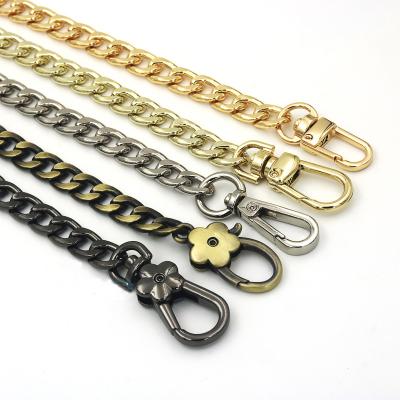 China Fashion 2111 Flat Chain Bag Accessories Fashion Replacement Metal Metal Bag Belts Straps For DIY Handbag Handles Shoulder Straps Parts for sale