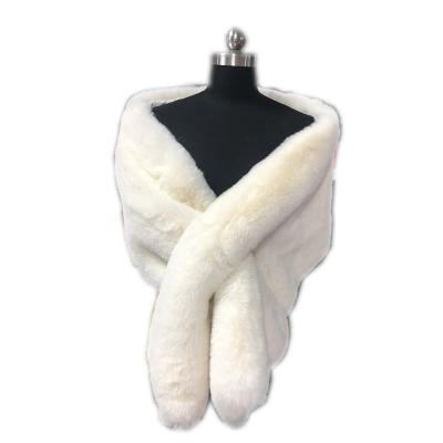 China Good Quality Adult Women's Faux Fur Shawl Girls White Fox Fur Scarf Women Capes Spot Faux Fur Fox Fur Cape for sale