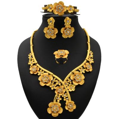 China People Peel African Women Necklace And Earrings Beads Jewelry Set With Big Rhinestone Fashion Gold Jewelry Set for sale