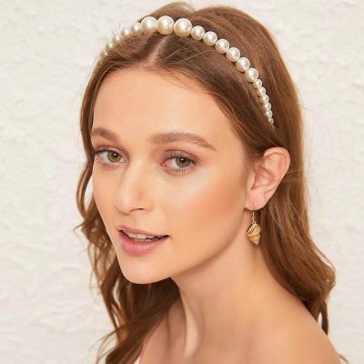 China Soft Elegant Bridal Hair Band With Pearl Luxury Simple Rhinestone Headband Leaf Alloy Clip Ladies Bridal Headpiece Party for sale