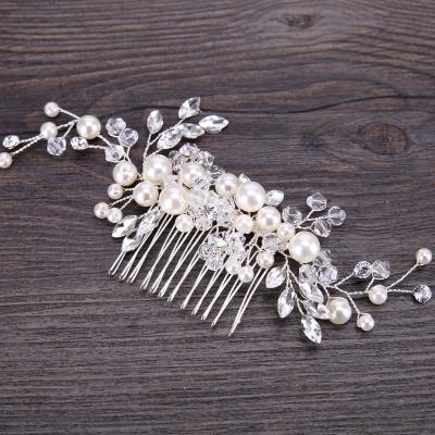 China Korean Vintage Style Pearl White Crystal Headpiece Handmade Hairpin Hair Clips For Women Wholesale for sale