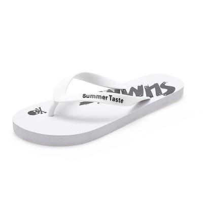 China New Fashion Trend PVC Slippers Light Weight PVC Slippers Men Non-slip Beach Flip Flops Outdoor Leisure Vacation Shoes Wholesale for sale