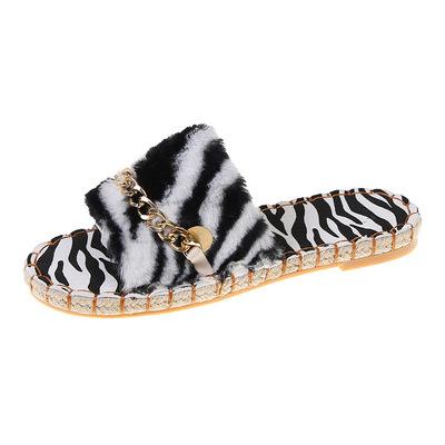 China Fashion Trend Winter New Design Warm Shoes For Women Leopard Zebra Print Flip Flop Indoor Slides Non-slip Slippers for sale