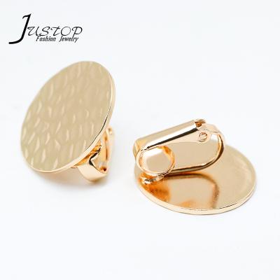 China Environmental Friendly Wholesale Round Design Non Pierced Fashionable Clip On Earrings for sale