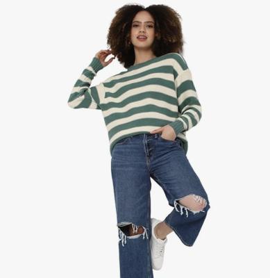 China Anti-wrinkle Women Green Oversized Crew Neck Sweater  Knitted Women Sweater and These can be paired with  and  in Winter Season for sale