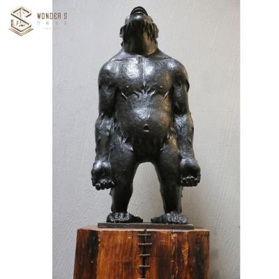 China Famous Reproduction Metal China Foundry Art Life Size Bronze Gorilla Sculpture for sale