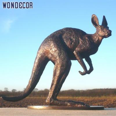 China China Wondecor Life Size Outdoor Garden Decoration Sculpture Kangaroo Bronze Animal Statue for sale