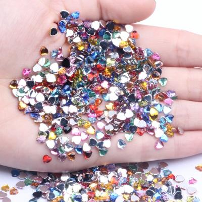 China Natural Rhinestone Colors Rhinestones Shiny Flat Facets Gems Acrylic Heart Shape Art Rhinestones 200pcs 4mm Flatback Nail for sale